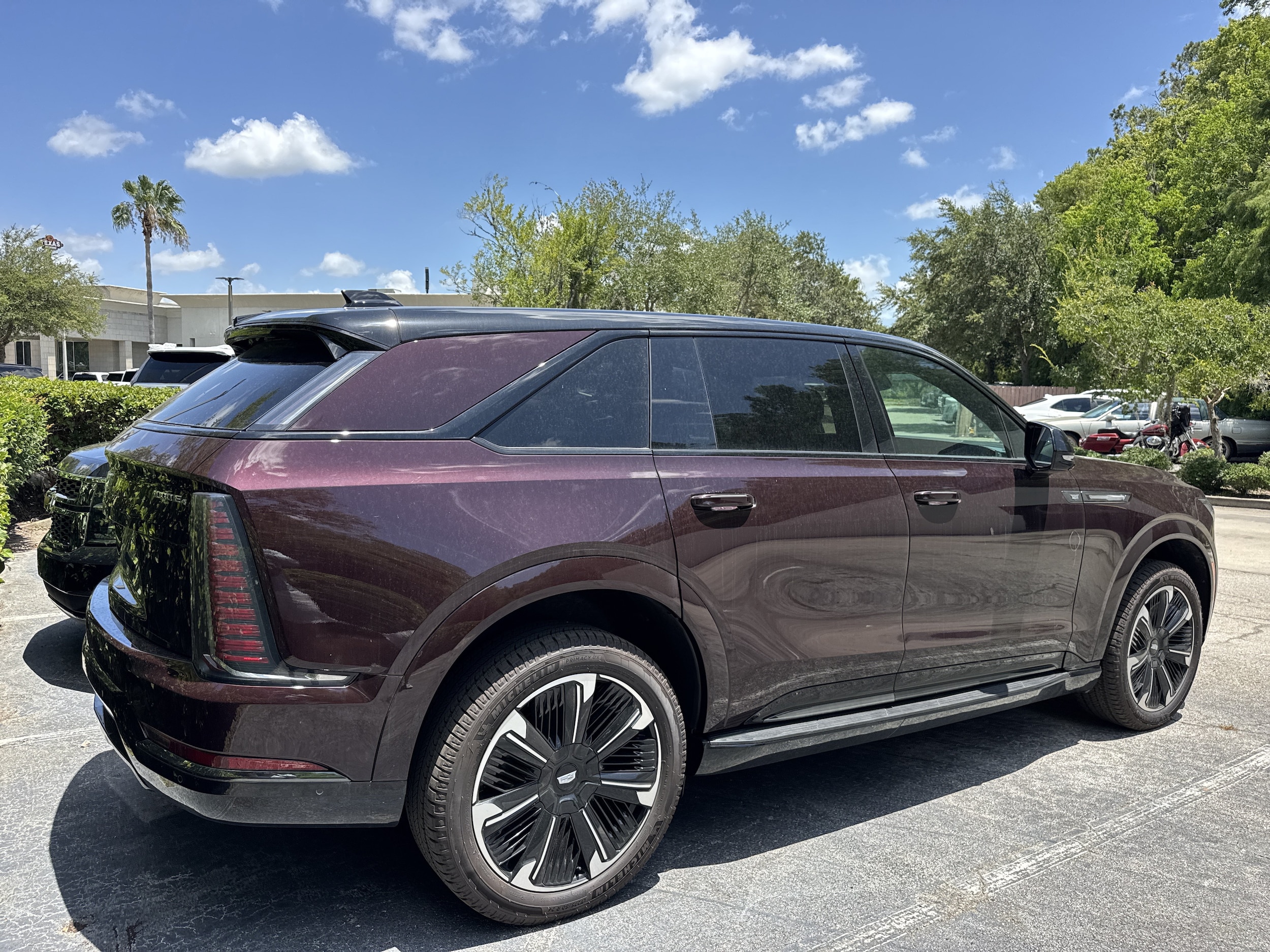 cadillac escalade iq 2025 1GYTEFKLXSU106759 image cadillac escalade iq 2025 1GYTEFKLXSU106759 image